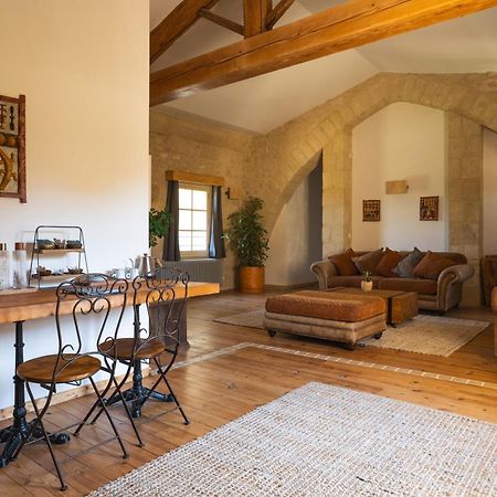Chateau De Pondres Villevieille Екстериор снимка